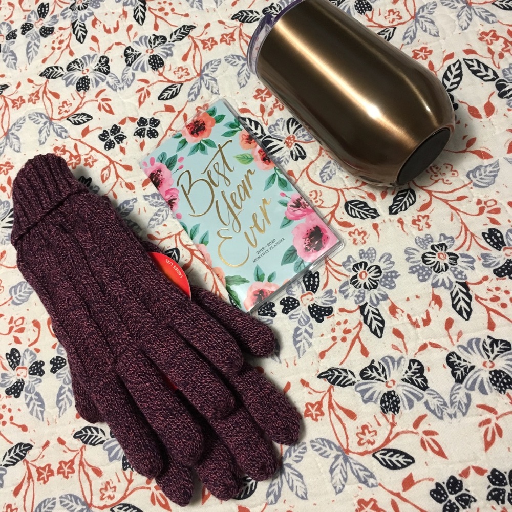 {Various} On the Go Lot